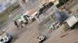 Drone persegue vendedor em mercado, explode e lança homem contra veículo na Ucrânia; veja o momento
