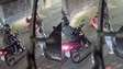 Bandido quebra celular após não conseguir desbloquear aparelho durante tentativa de assalto em SP