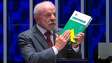 Lula diz que Congresso presenteou sociedade brasileira com fim da escala 6x1: ‘Conquista histórica’