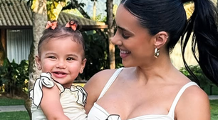 Bruna Biancardi lê livro religioso em meio a boato de traição de Neymar