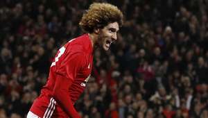 Mata e Fellaini decidem, e Manchester sai na frente na semi