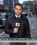 Repórter da Globo é constrangido ao vivo por entrevistado: "Culpado é o Lula"