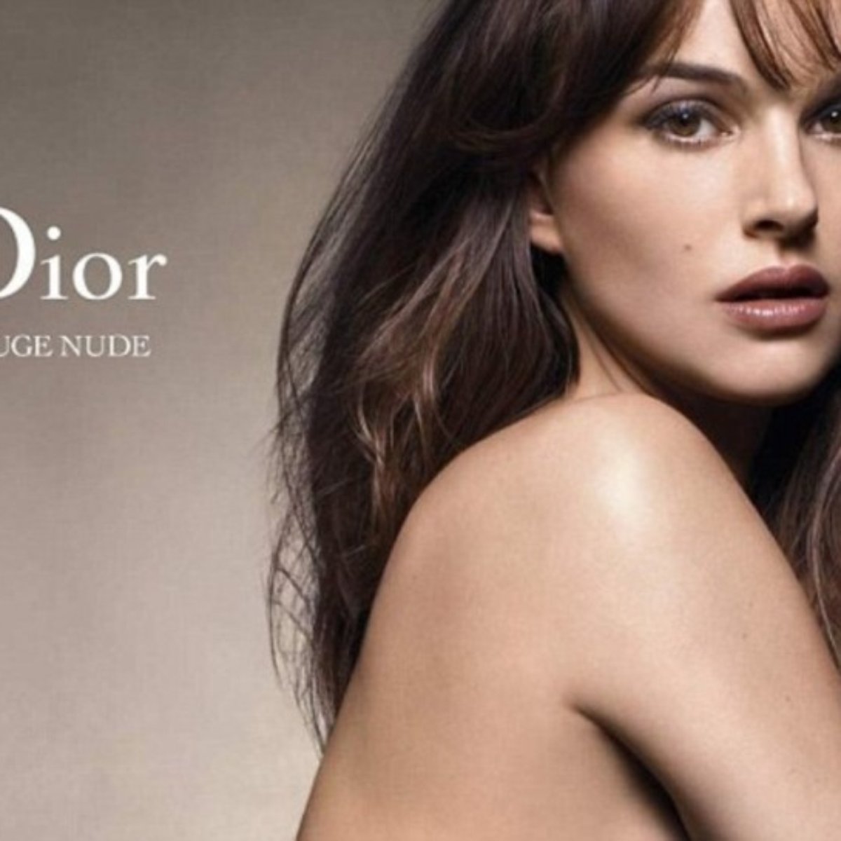 Natalie Portman Posa Nua Para Anuncio De Cosmetico Veja Fotos