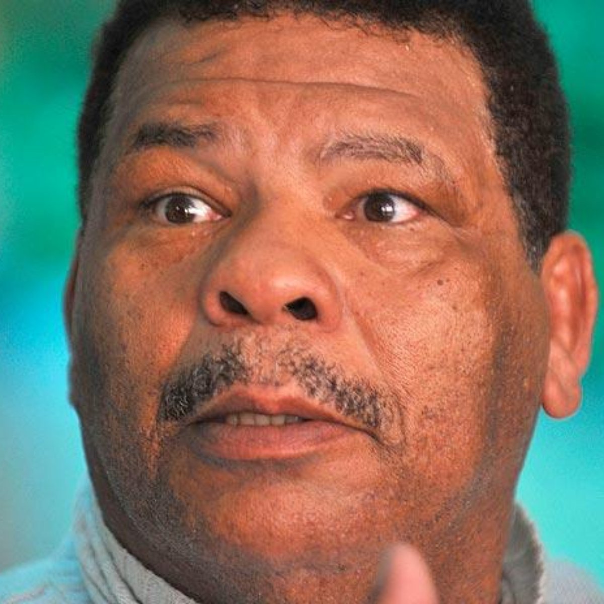 Maguila Passa Por Bateria De Exames E Segue Internado Em Sp