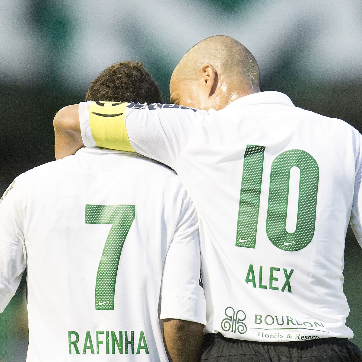 Rafinha Faz Dois Em Retorno E Lider Coritiba Derrota Toledo