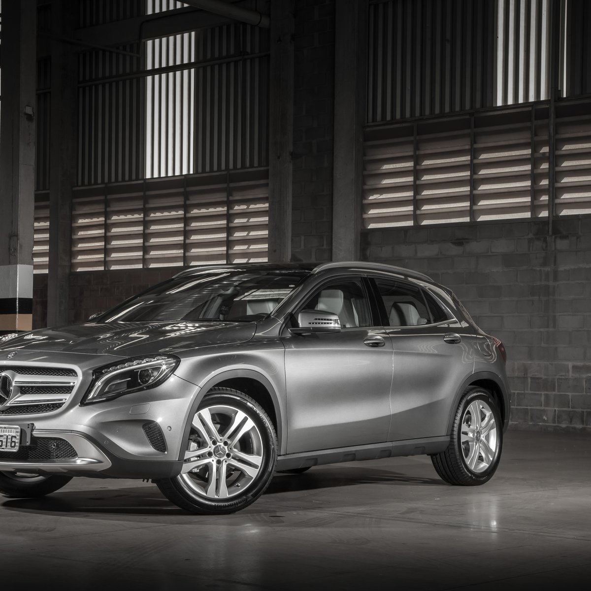 GLA Mercedes черный 1920 1080