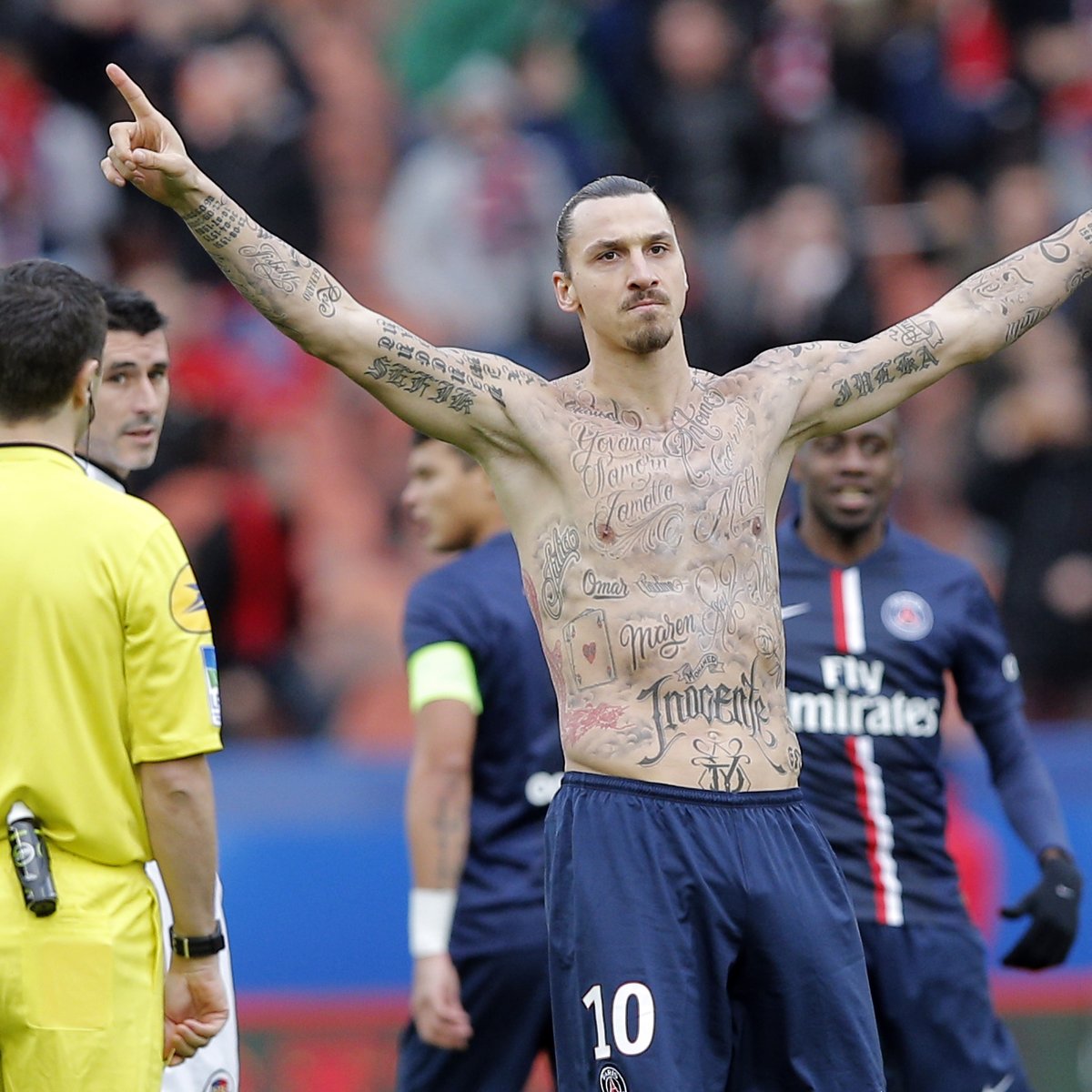 As tatuagem do ibraimovic Tatuagens Repentinas De Ibrahimovic Sao Campanha Contra Fome