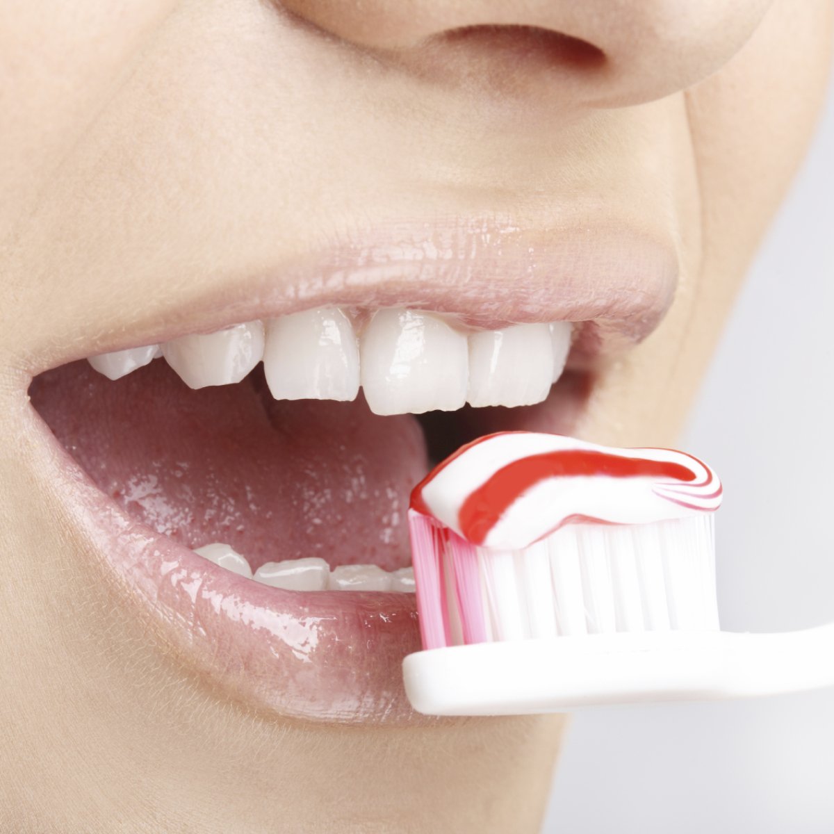 Ficar Sem Escovar Os Dentes Aumenta Chances De Inflamacao