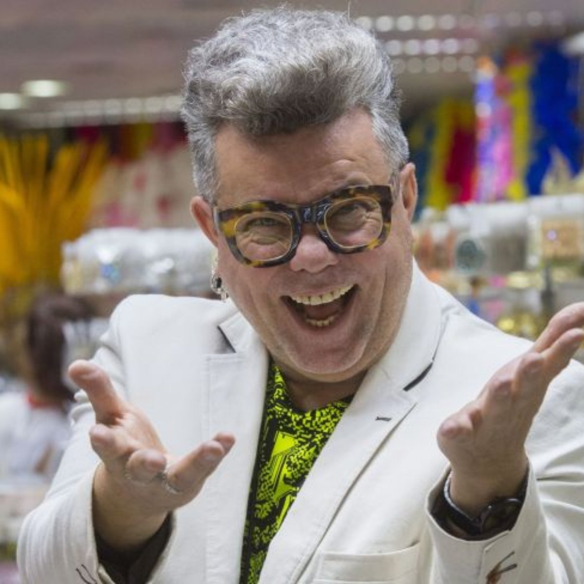 Pos Doutor Carnavalesco E Youtuber Conheca Milton Cunha