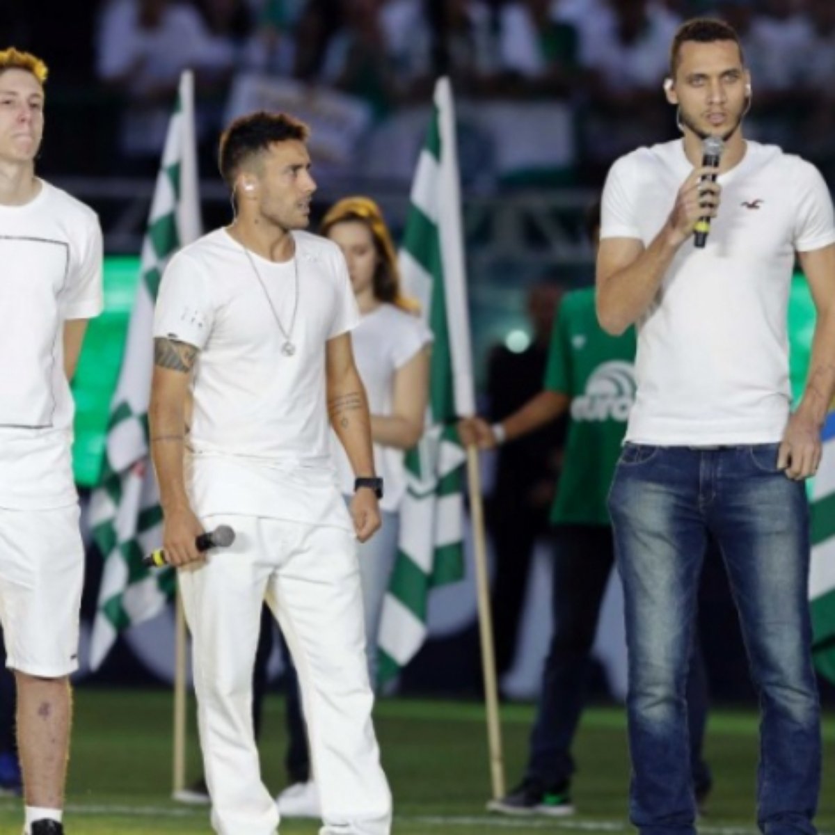 Sobreviventes Relatam Memorias Do Acidente Com O Voo Da Chape