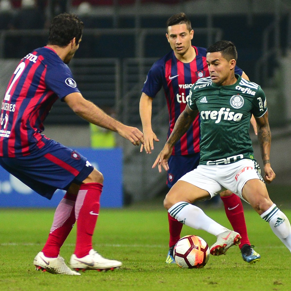 Palmeiras Supera Desvantagem E Segue Na Libertadores