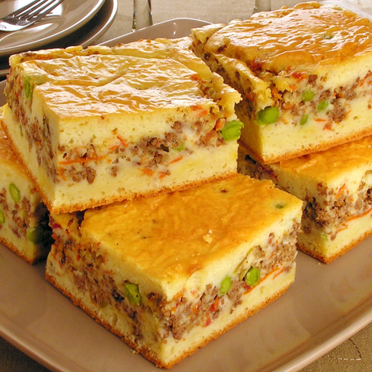 Torta De Carne Moída Com Massa De Creme De Leite