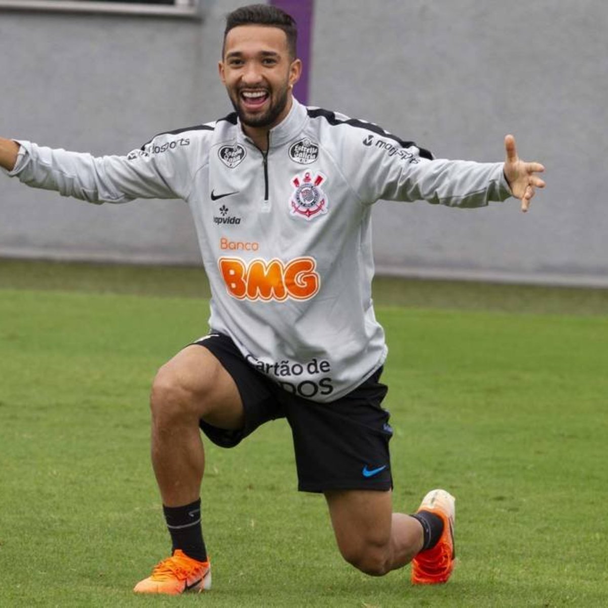Bahia Anuncia A Contratacao De Clayson Ex Corinthians