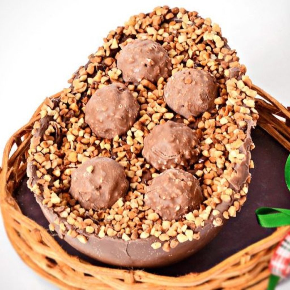 Ovo De Colher De Nutella E Ferrero Rocher Ovos de colher artesanais feitos com muito amor e carinho. ovo de colher de nutella e ferrero rocher