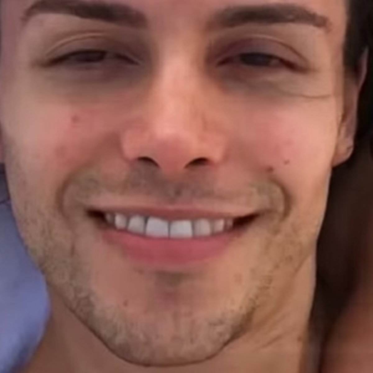 Filho Gala Do Bispo Edir Macedo Sensualiza Como Cantor