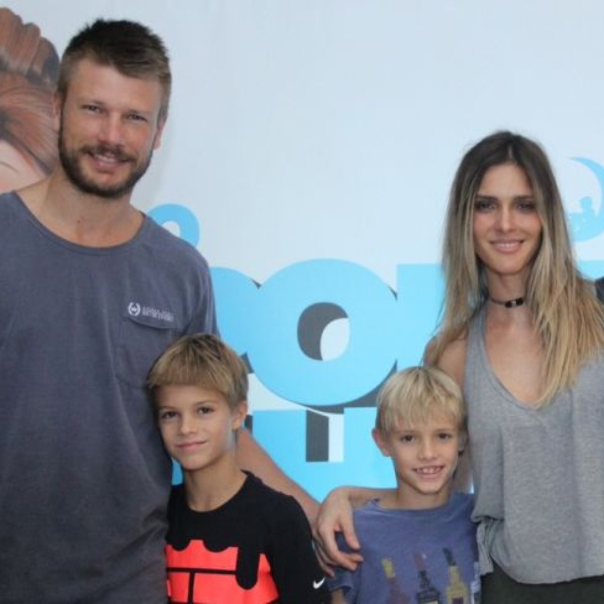 Rodrigo Hilbert Reune Fernanda Lima E Filhos Em Foto Para Comemorar 40 Anos