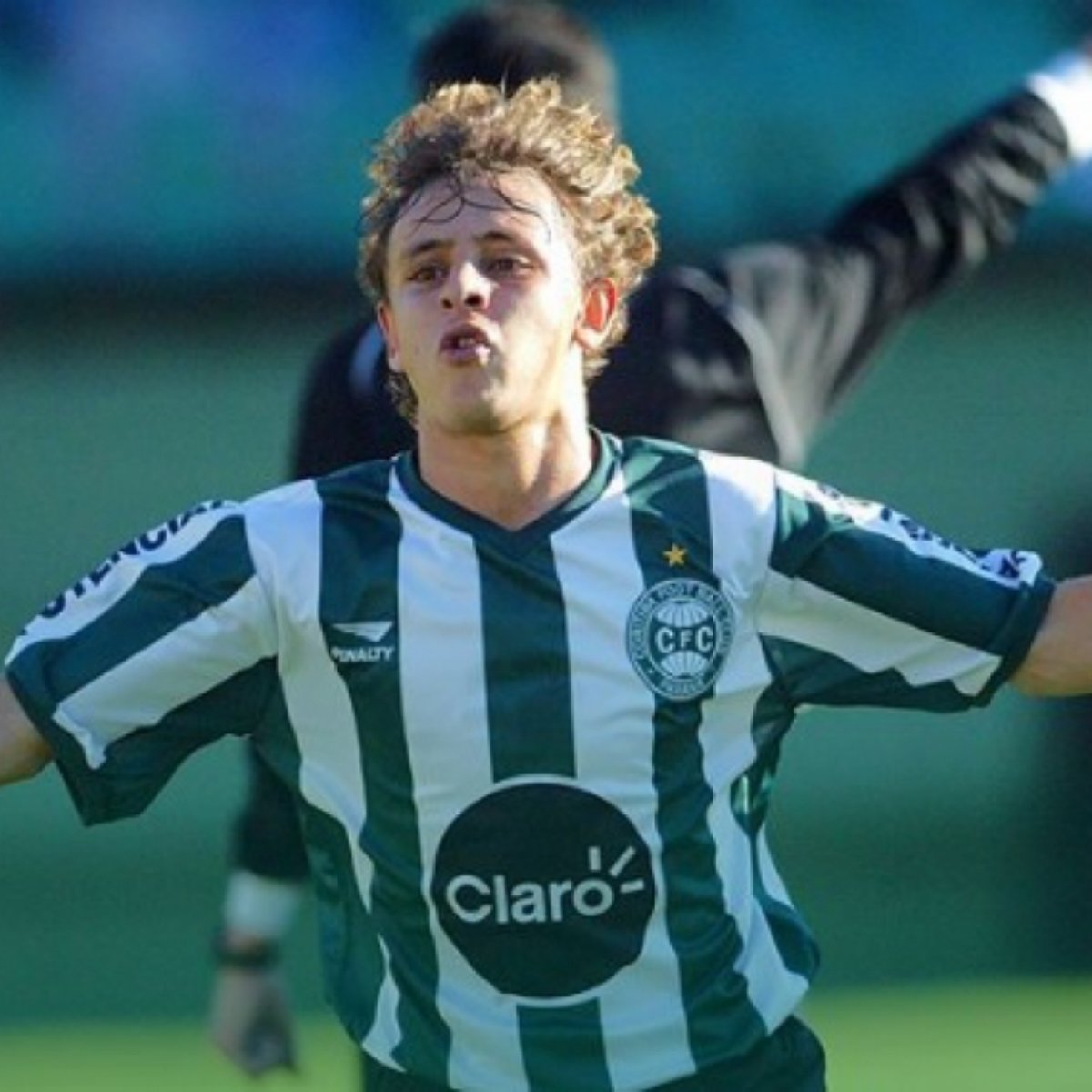 Coritiba Relembra Estreia De Rafinha No Time Profissional