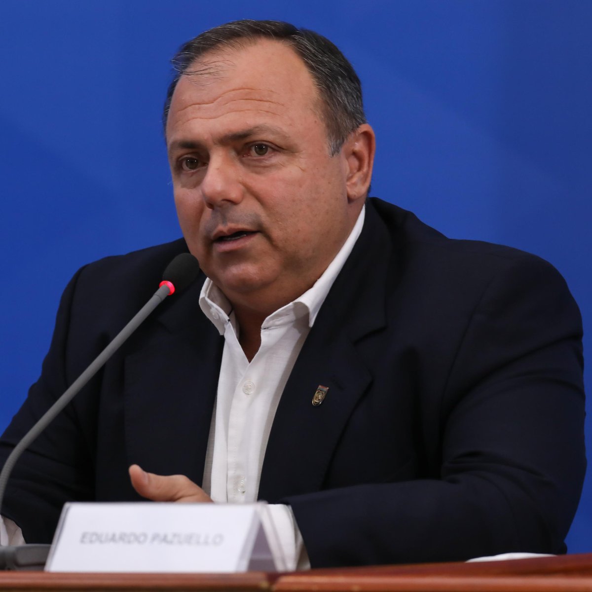 Centrão entra na Saúde e militares devem ganhar 20 cargos