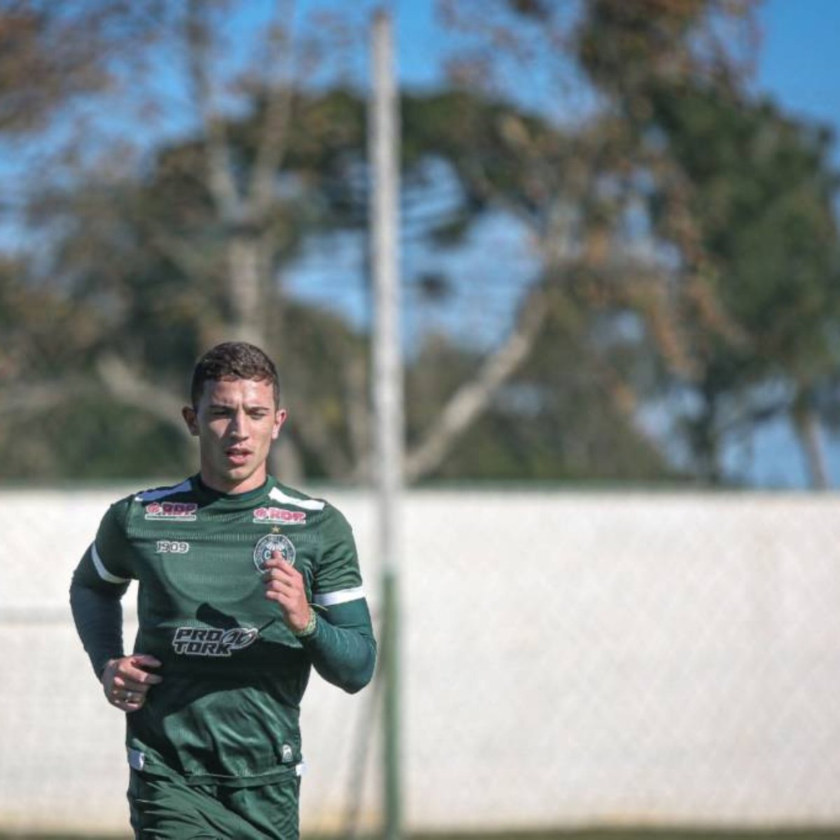Nathan Aponta Que O Coritiba Esta Tomando Todas As Prevencoes Na Volta Aos Treinos