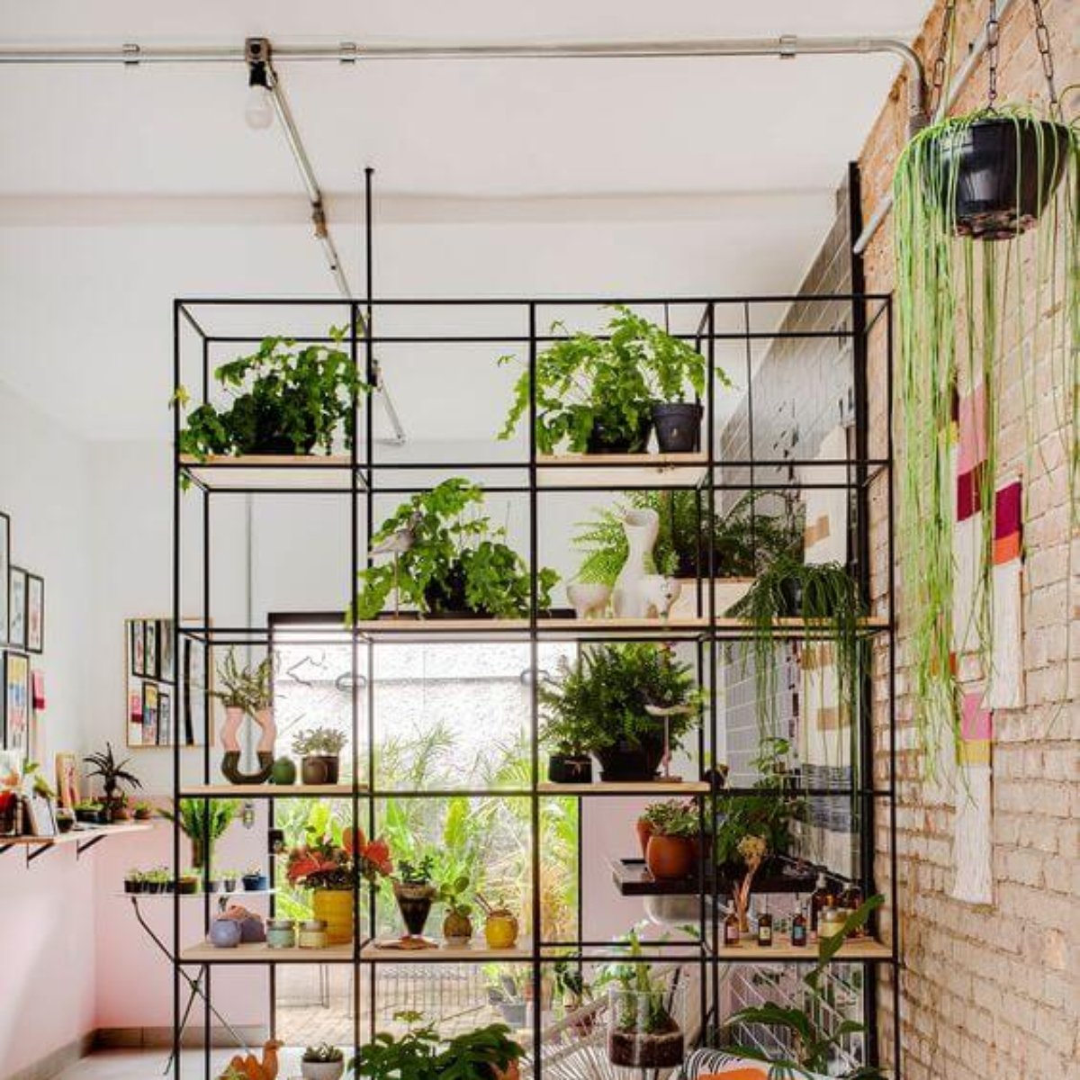 Moveis De Ferro 60 Ideias Para Varanda Jardim E Cozinhas Modernas