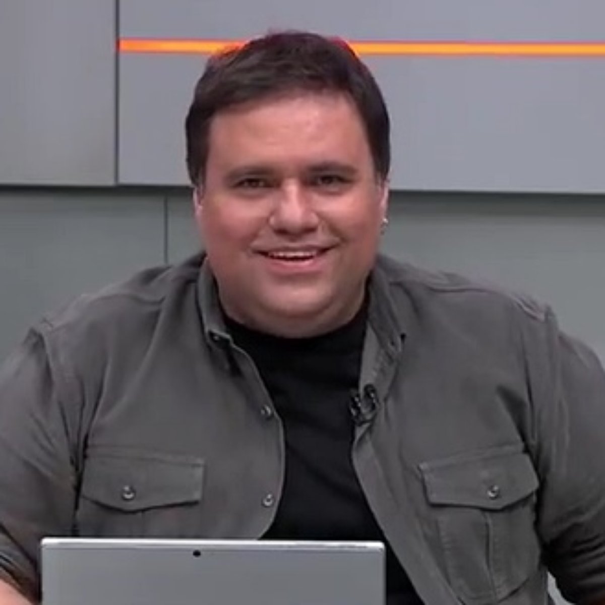 Rodrigo Rodrigues Divertia Como Reporter De Bastidores Da Tv