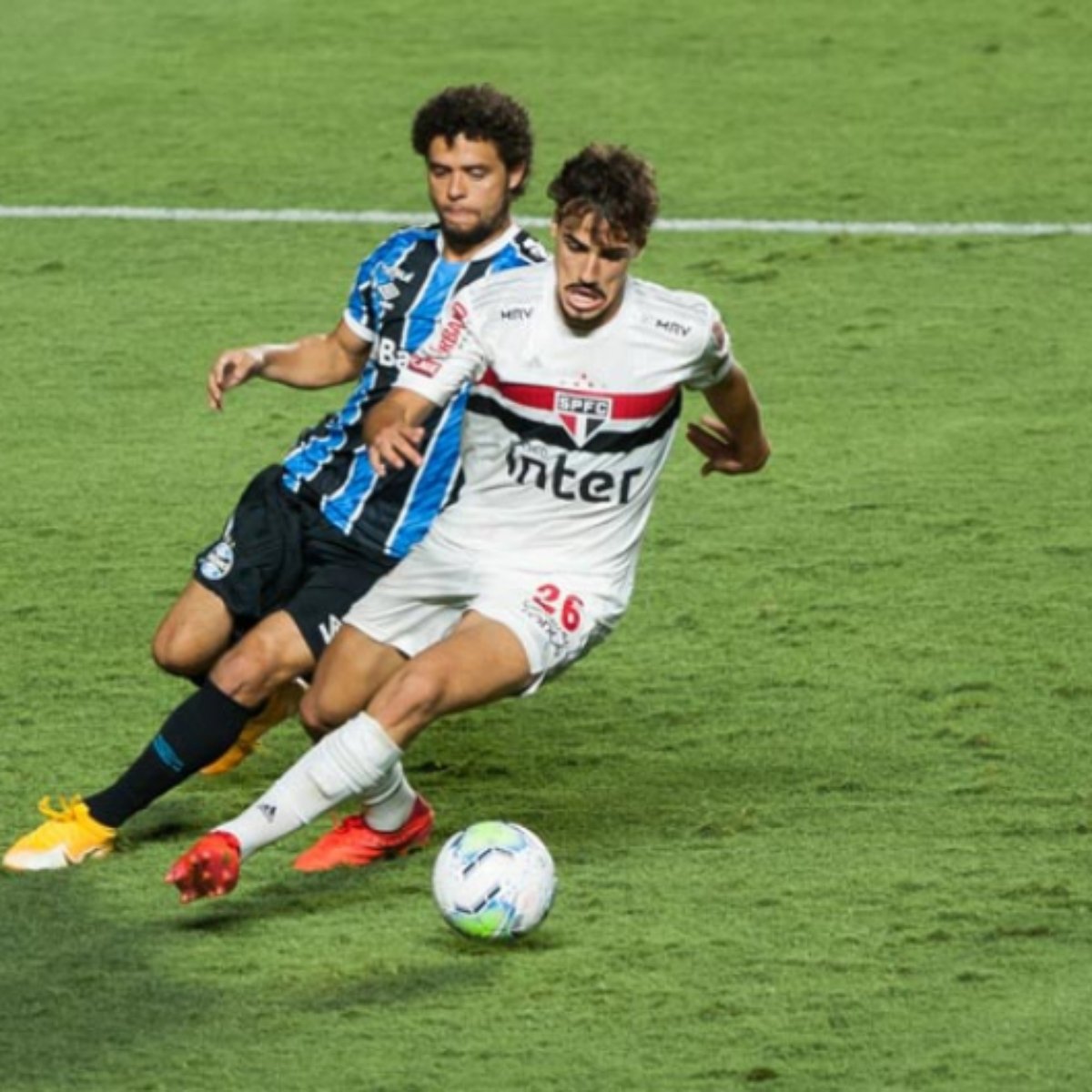 Gremio X Sao Paulo Provaveis Escalacoes Desfalques E Onde Assistir