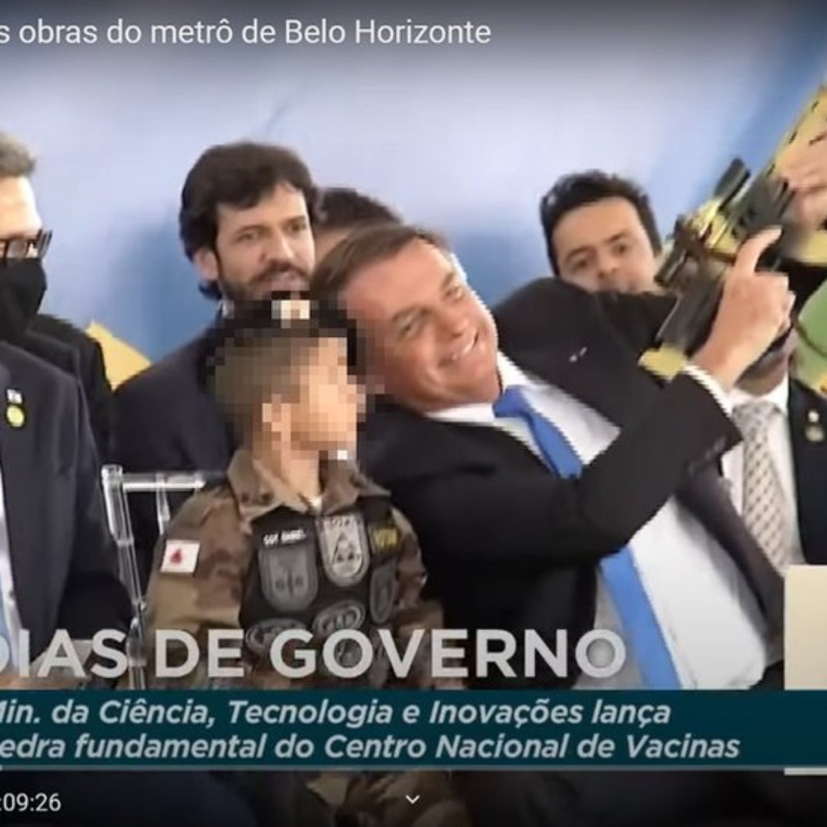 Exposi&ccedil;&atilde;o por Bolsonaro de crian&ccedil;a com arma '&eacute; retrocesso de 20 anos', diz  membro de comit&ecirc; da ONU