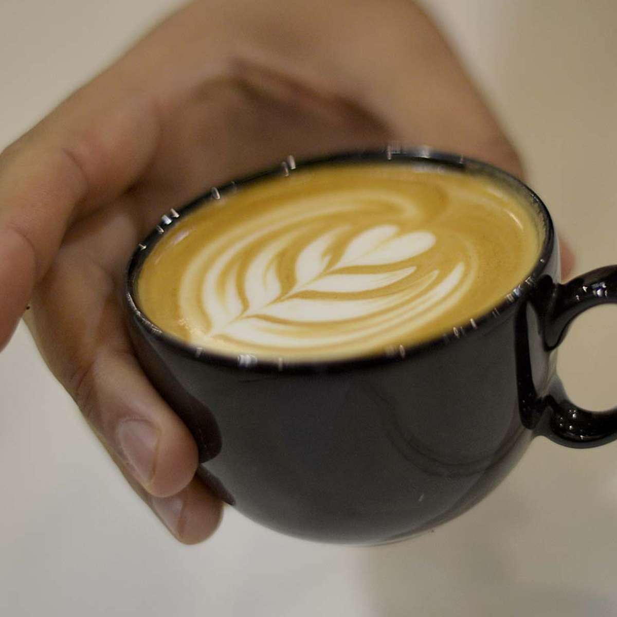 Latte Art Saiba Como Sao Feitos Os Desenhos Sobre O Cafe
