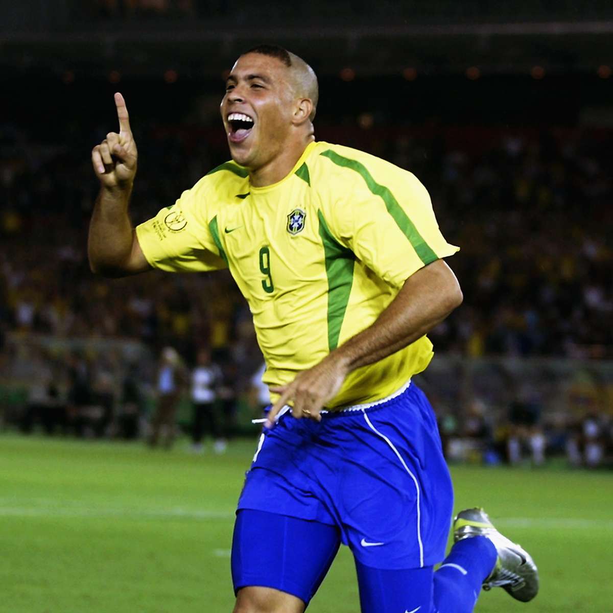Conheça o jogador mais alto da história da seleção brasileira de