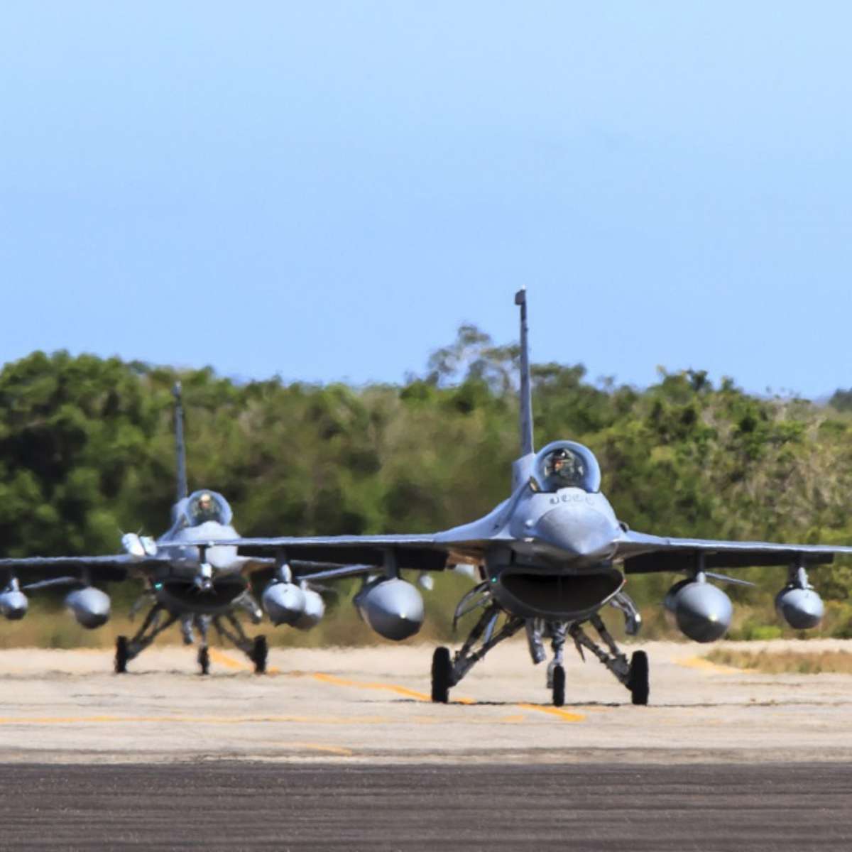 Exercício militar da Força Aérea recebe aviões de 8 países em RN e PE Exercício militar da Força Aérea recebe aviões de 8 países em RN e PE