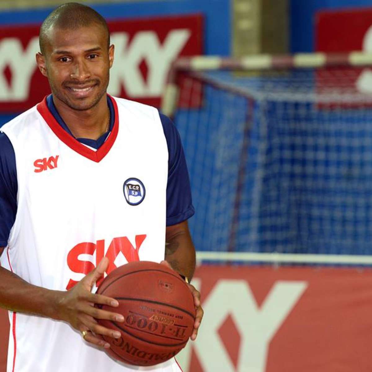 Americanos me procuram para jogar basquete no Brasil, diz Leandrinho -  20/02/2019 - Esporte - Folha