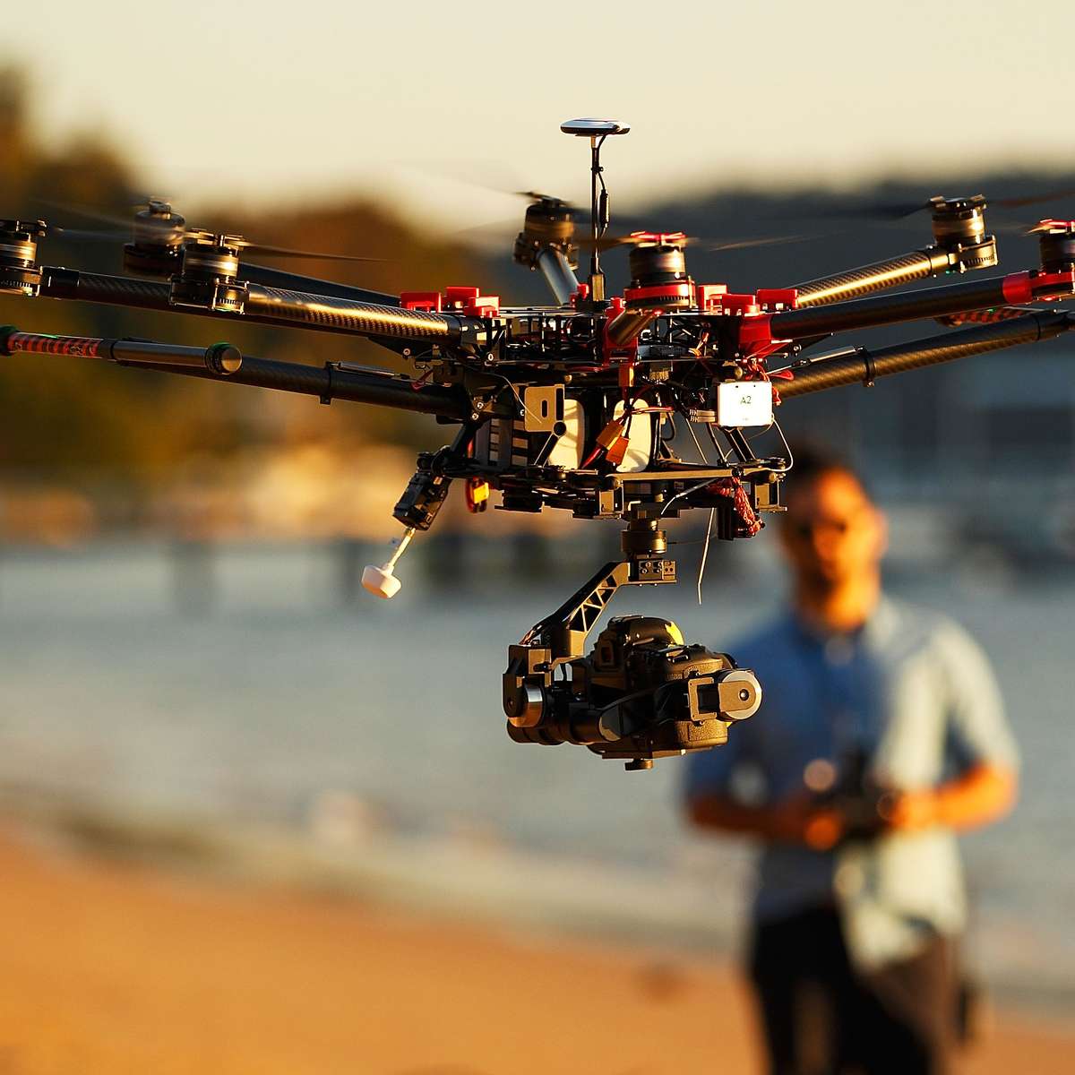 Pol cia de LA e famosos se preocupam com drones de paparazzi