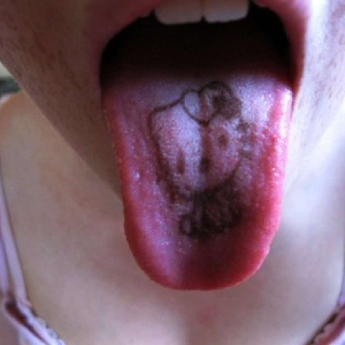 alta y drogada hello kitty