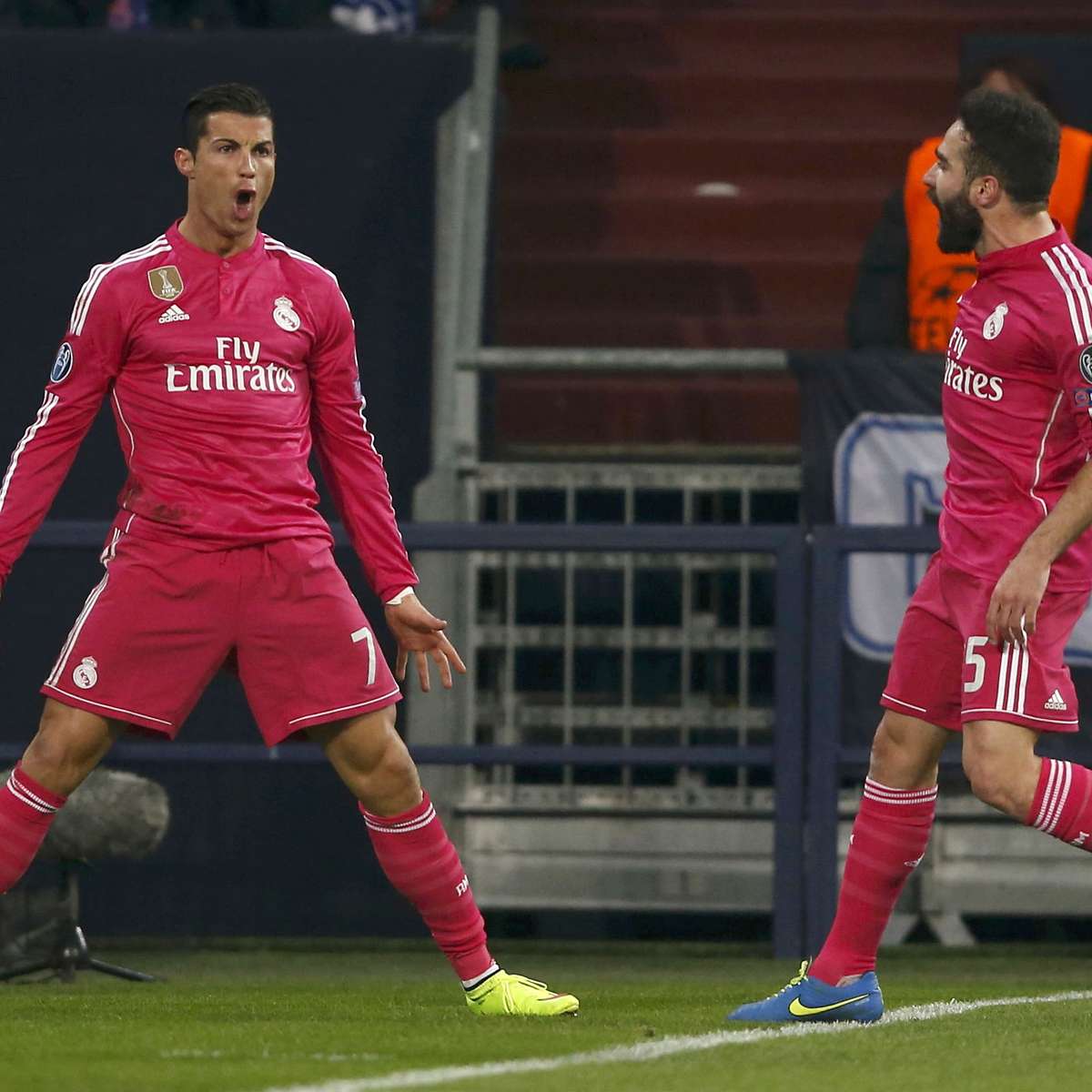 CR7 desencanta e Real Madrid abre vantagem contra Schalke