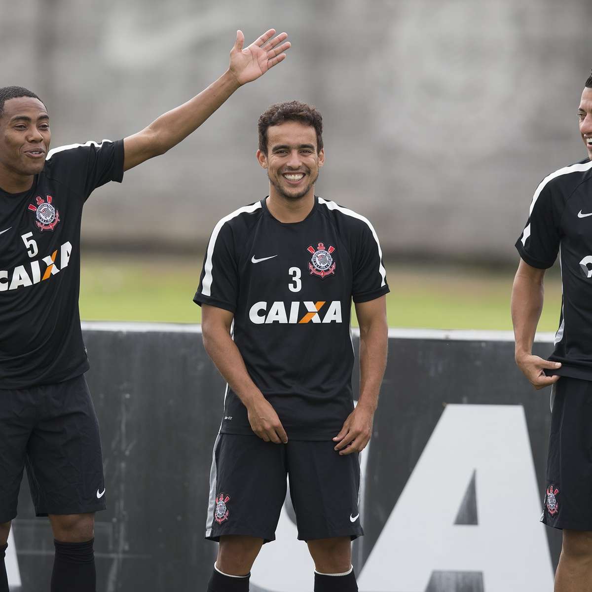 Trio ex-Corinthians está entre os dez brasileiros mais valiosos da