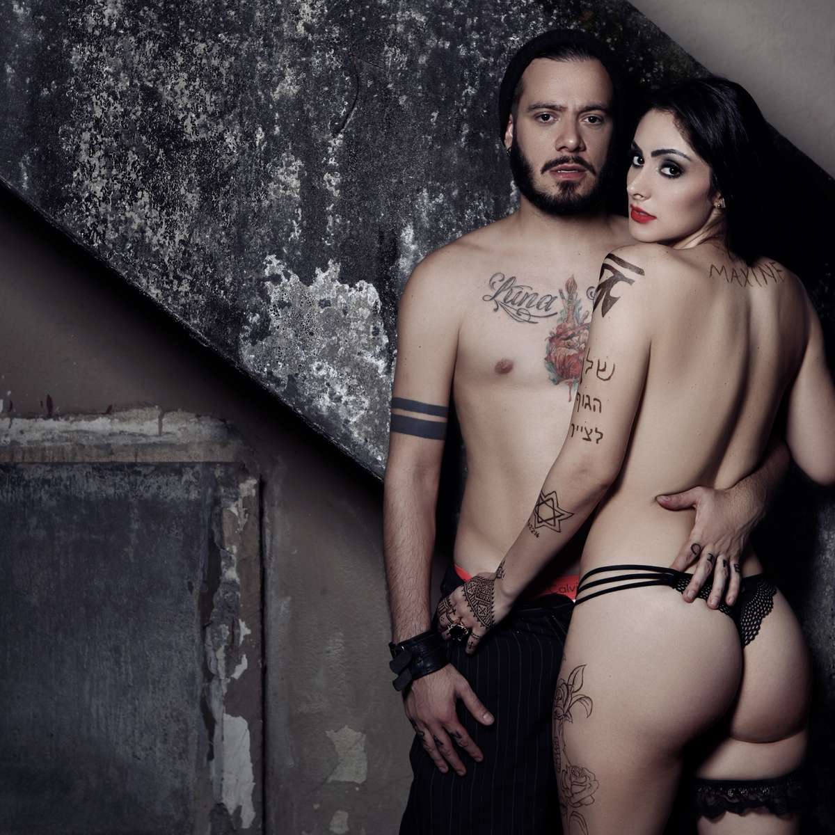 Revival? Francine mostra cliques de ensaio sensual com Max
