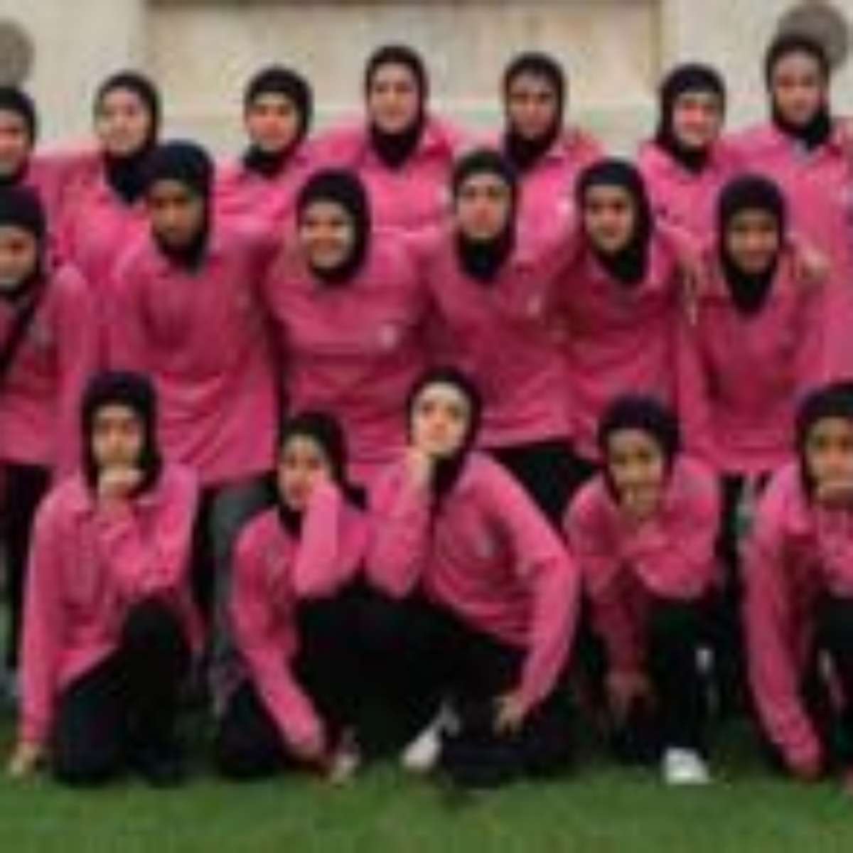 Irã vai permitir mulheres em jogos de futebol masculino