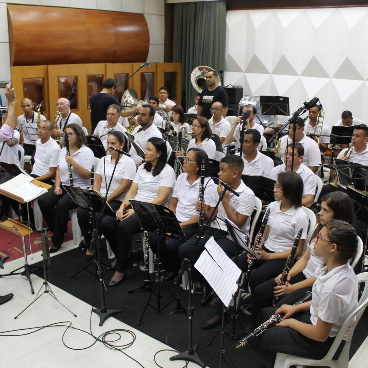 MARCHAS E DOBRADOS MILITARES DO BRASIL