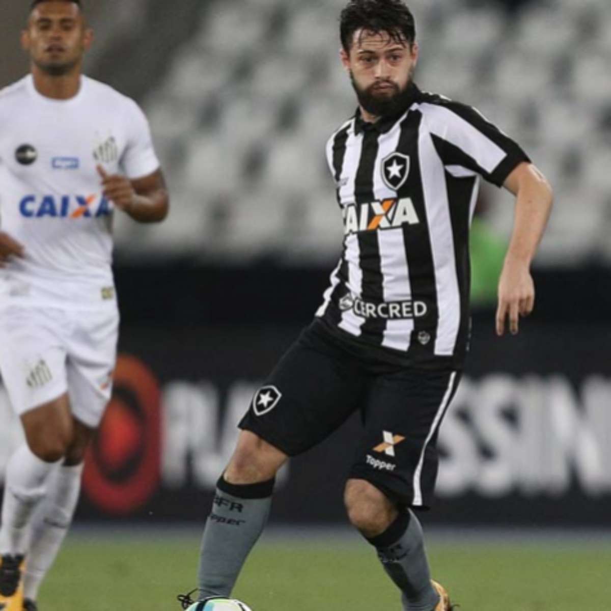 Levanta, sacode a poeira e dá a volta por cima': Botafogo tenta se reerguer