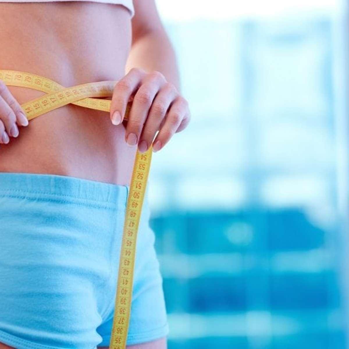 Depois dos 40, saúde da mulher está ligada à medida da cintura; confira