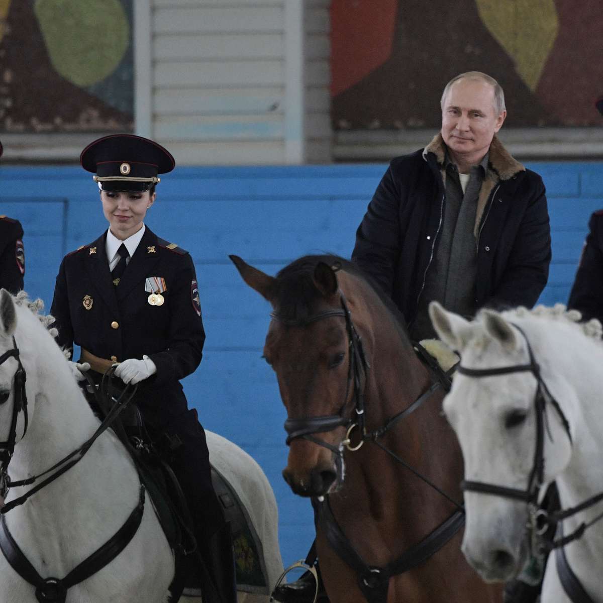 putin-andando-a-cavalo
