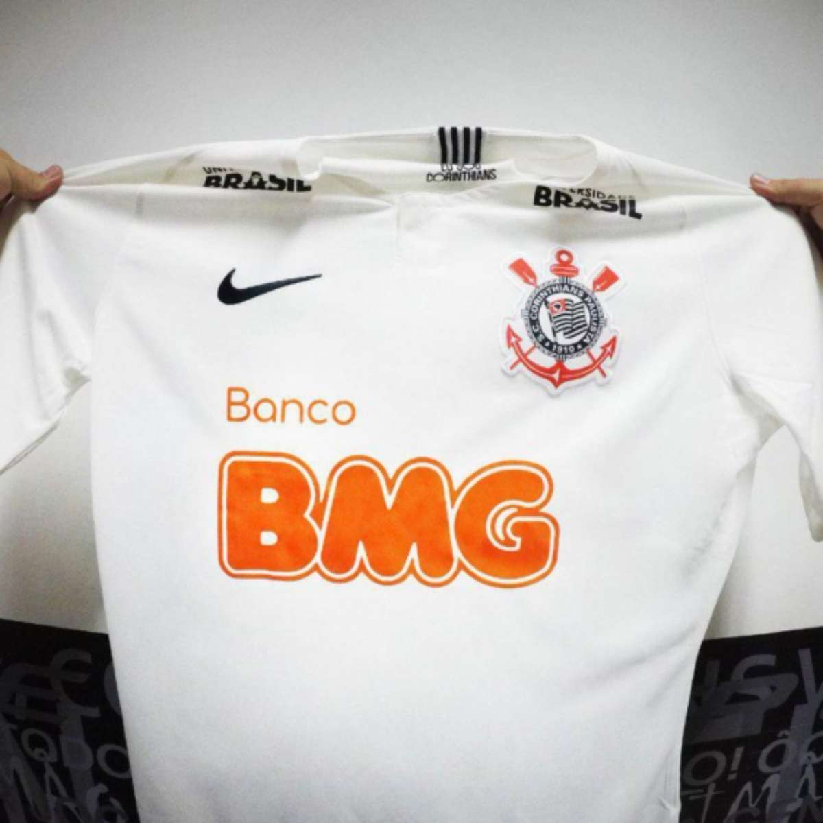 Corinthians anuncia patrocínio para as mangas da camisa até fim de 2020