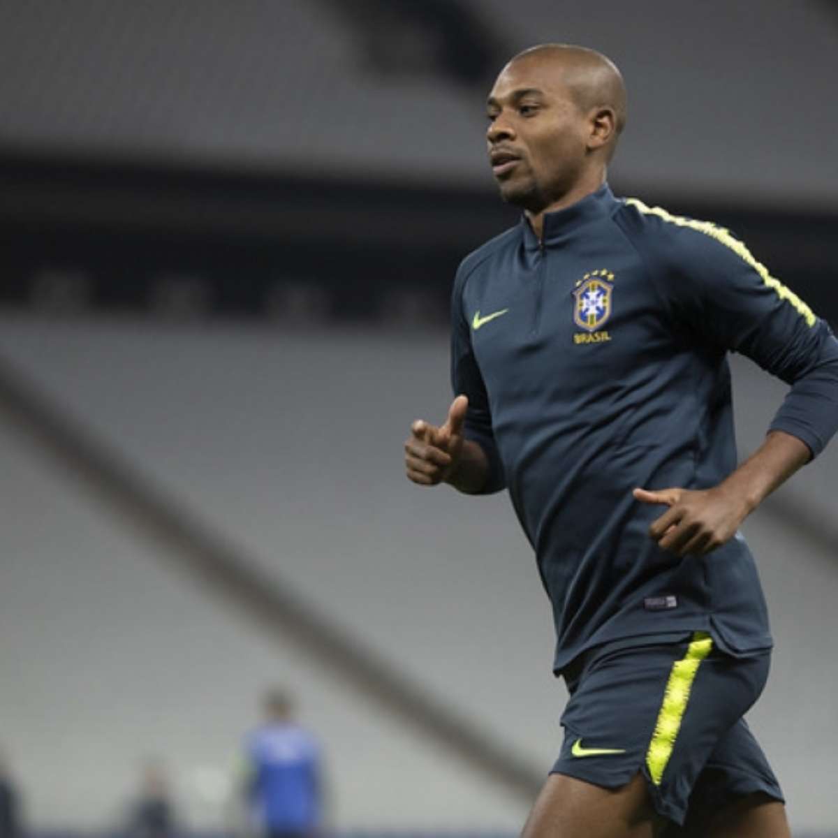 Fernandinho  ELE ESTÁ COMIGO com uma mensagem especial 