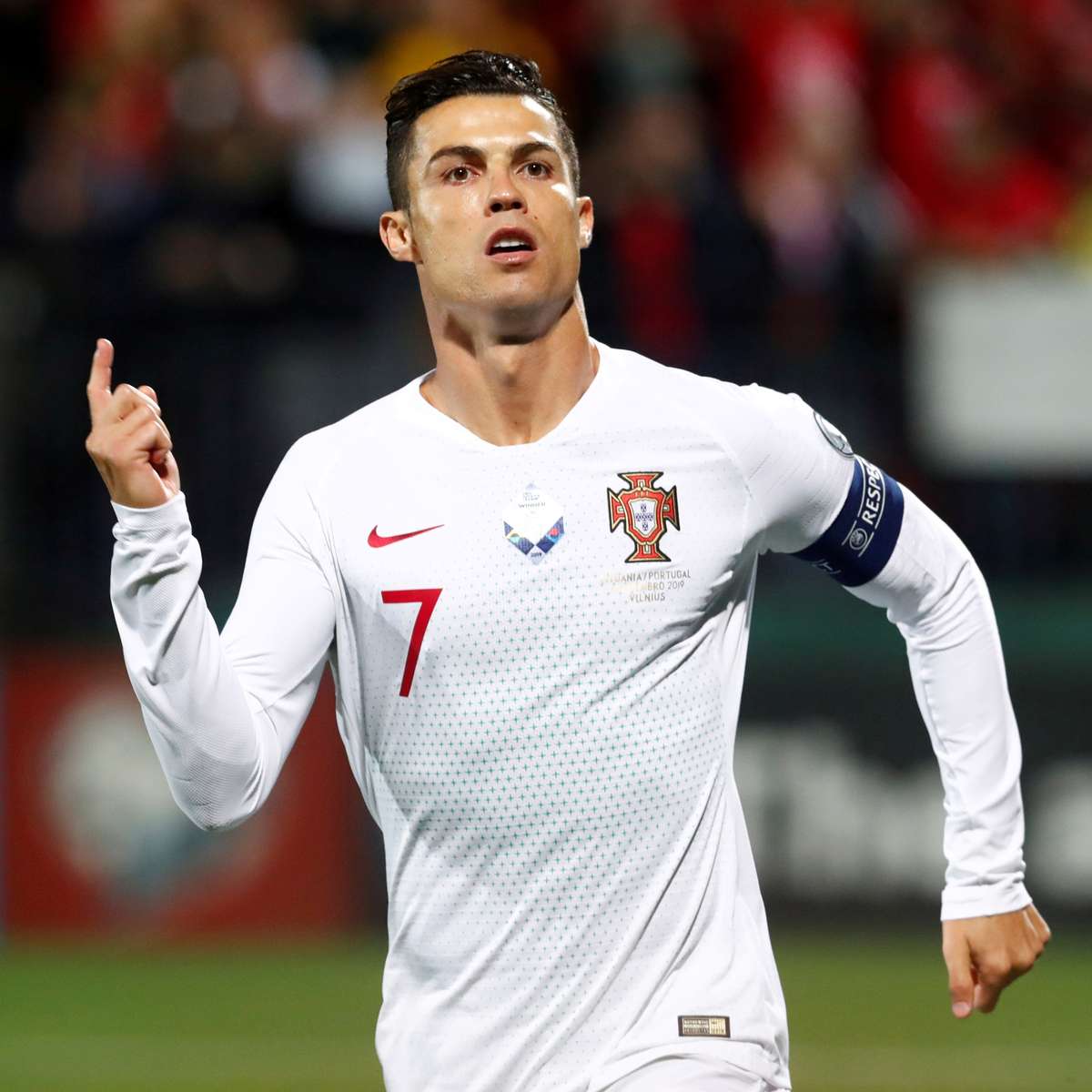 Cristiano Ronaldo faz 4 gols e Portugal atropela Litu nia
