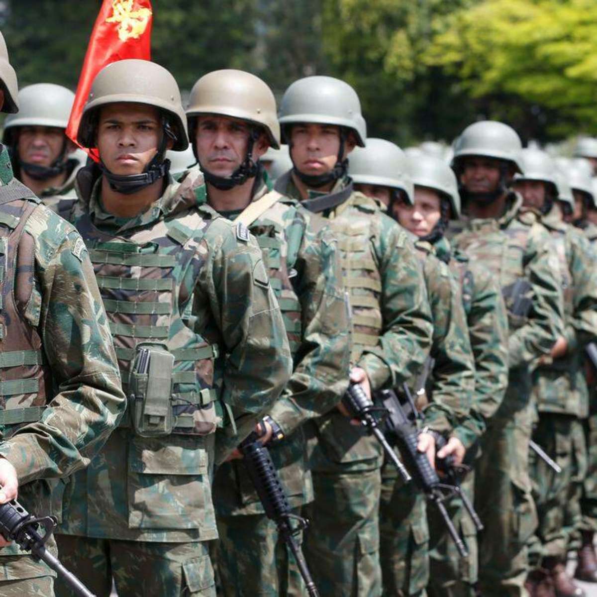 Pouca pólvora: exército brasileiro é um dos menores do mundo