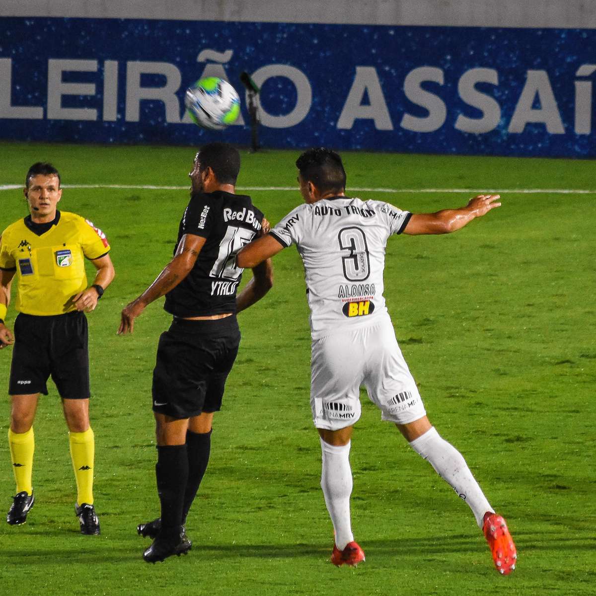 Vila Nova busca empate no último lance e evita derrota para o
