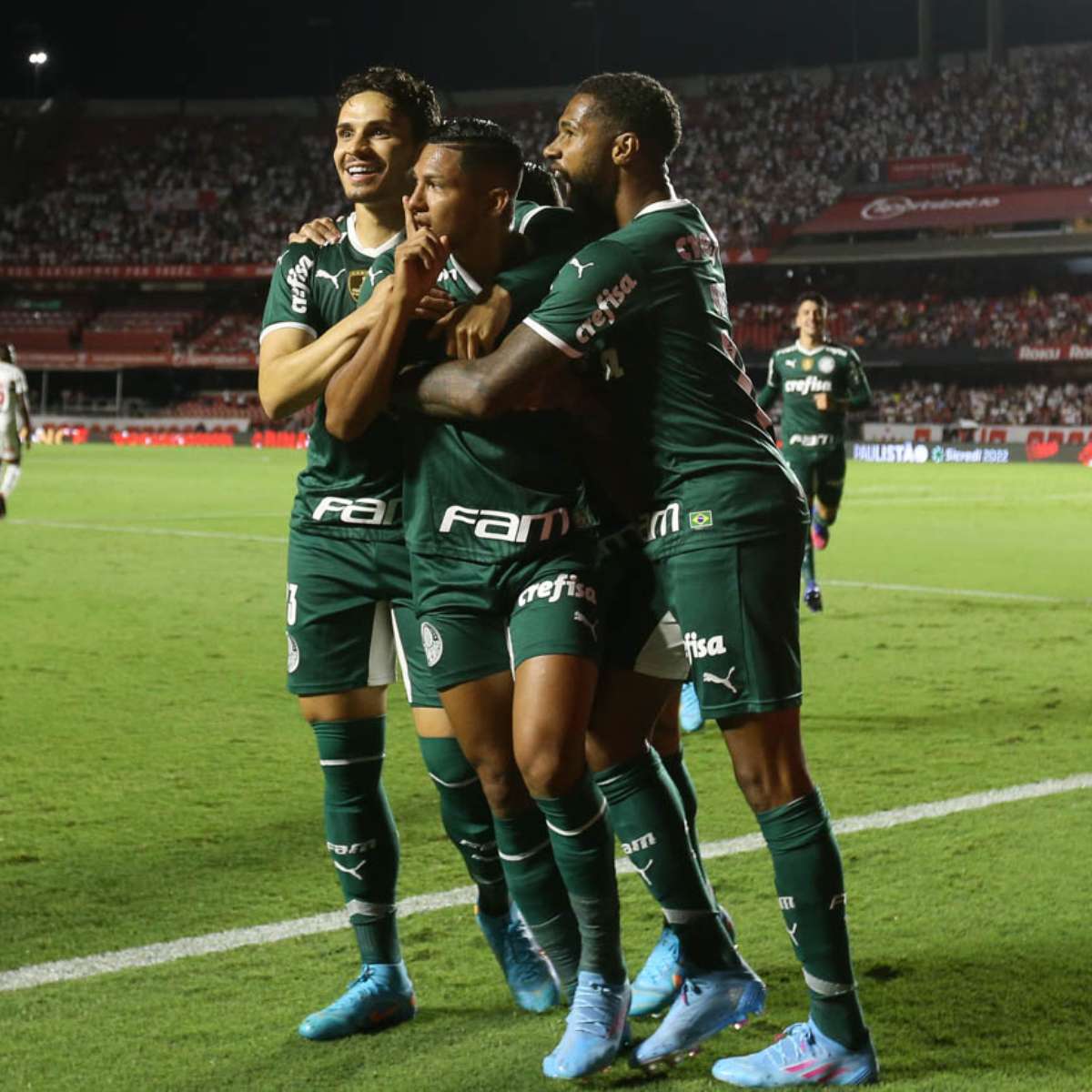 Palmeiras vence o São Paulo e se classifica no Paulistão