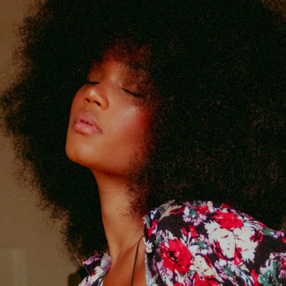 Agnes Nunes incia turnê do álbum Menina Mulher no Brasil e Europa