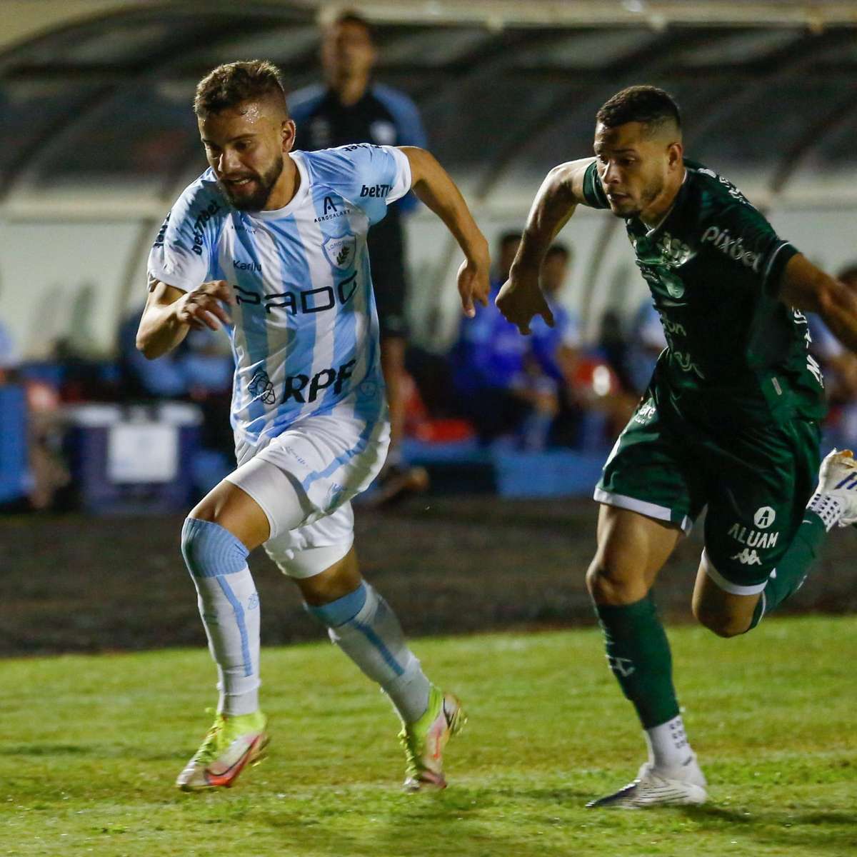Guarani perde para o Londrina e desperdi&Atilde;&sect;a chance de sair do Z4 da S&Atilde;&copy;rie B