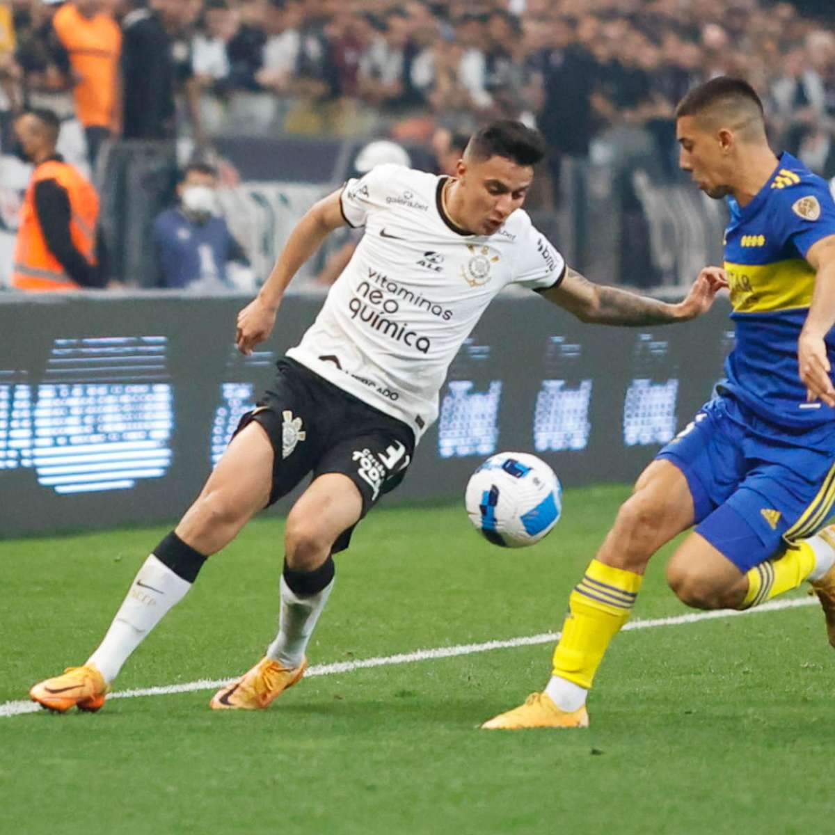 Nos pênaltis, Corinthians elimina o Boca Juniors, na Argentina